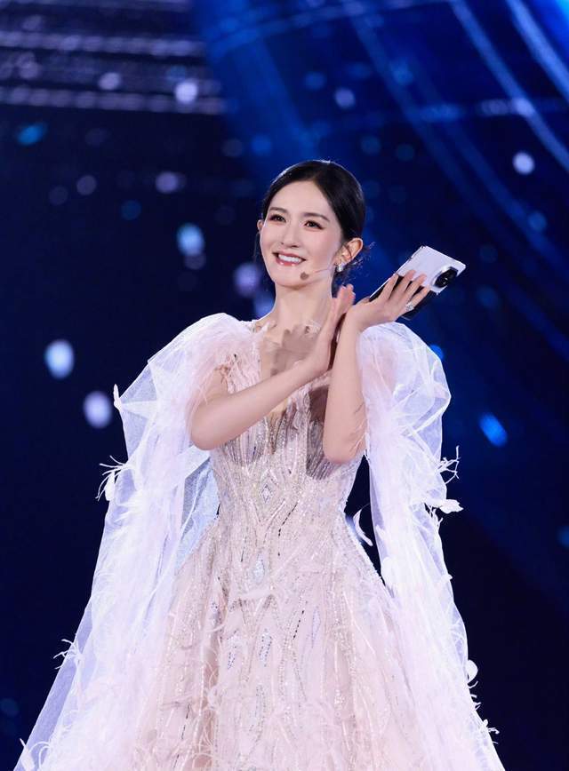 谢娜回应身材争议：用科学消解焦虑，让健康美成为女性的底气！(图7)