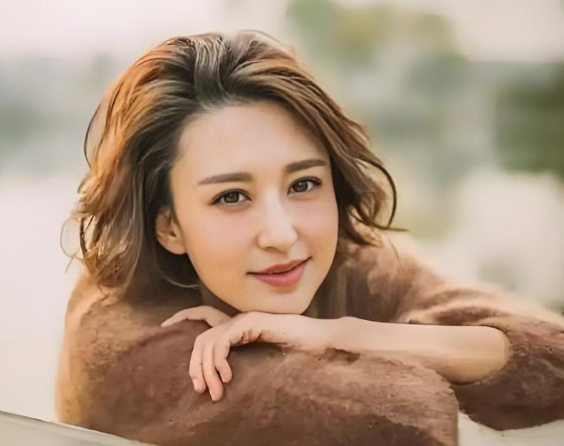 包养四名男子,嫁给63岁富翁央视女主持私生活谣言简直不要太荒唐(图15)