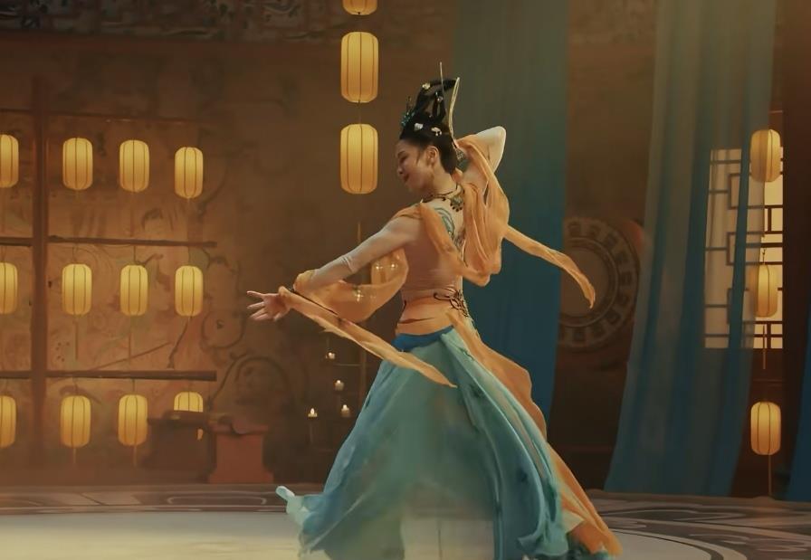 春晚彩排 明星身价大比拼！马丽包包比金砖还贵 王玉雯穿搭能买套房(图18)