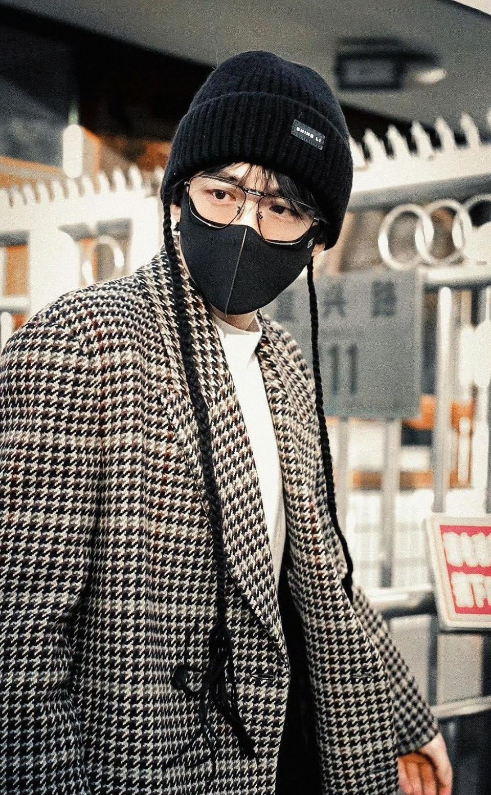 春晚彩排 明星身价大比拼！马丽包包比金砖还贵 王玉雯穿搭能买套房(图10)