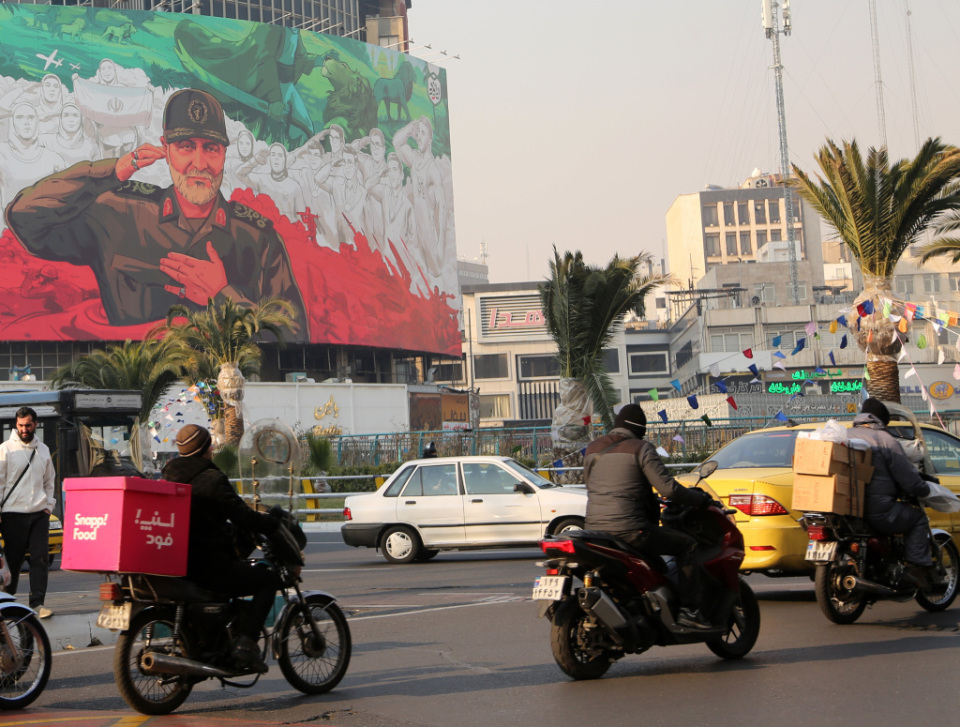 风暴眼丨那些在伊朗复杂政局里失联的人(图1)
