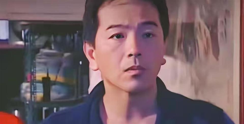 明明不差钱，却节俭到倪萍都看不下去，零绯闻的他戏里戏外反差大(图16)