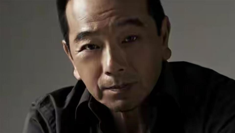 明明不差钱，却节俭到倪萍都看不下去，零绯闻的他戏里戏外反差大(图28)