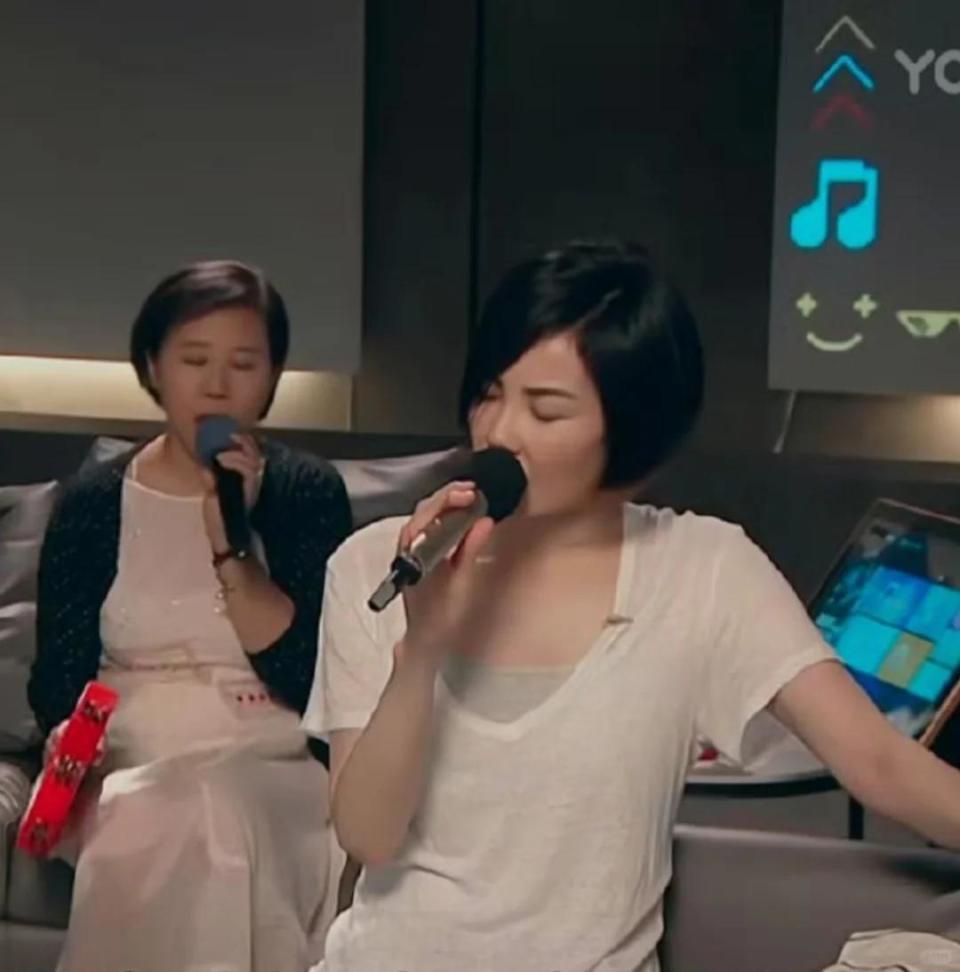 窦唯的两个女儿长得也太像窦颖了，“侄女像姑姑”说得一点也没错(图15)