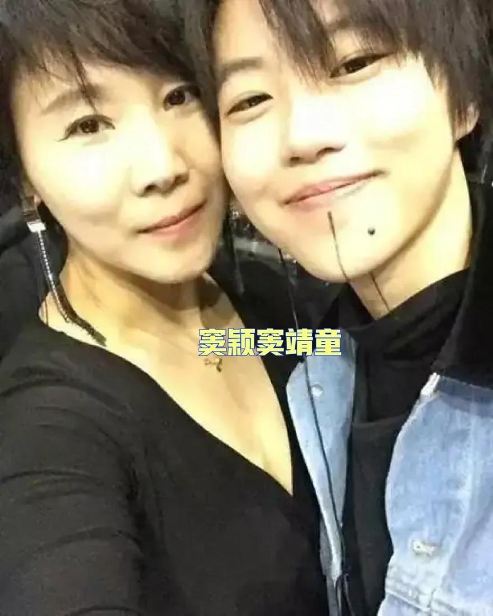 窦唯的两个女儿长得也太像窦颖了，“侄女像姑姑”说得一点也没错(图20)