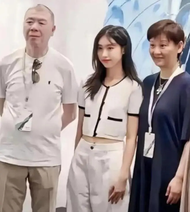 冯小刚小心思藏不住了 , 徐帆回应离婚5个月后 , 他的举动揭真相(图20)