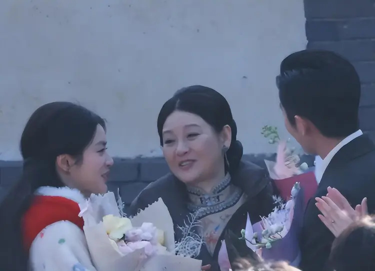 冯小刚小心思藏不住了 , 徐帆回应离婚5个月后 , 他的举动揭真相(图24)