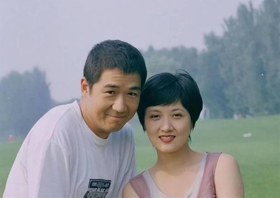 邓婕：继子不省心，丈夫张国立打工还债不回家，她仍困于离婚协议(图7)