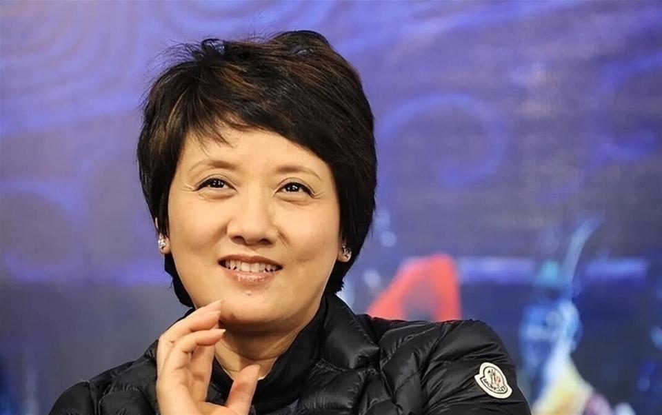 邓婕：继子不省心，丈夫张国立打工还债不回家，她仍困于离婚协议(图19)