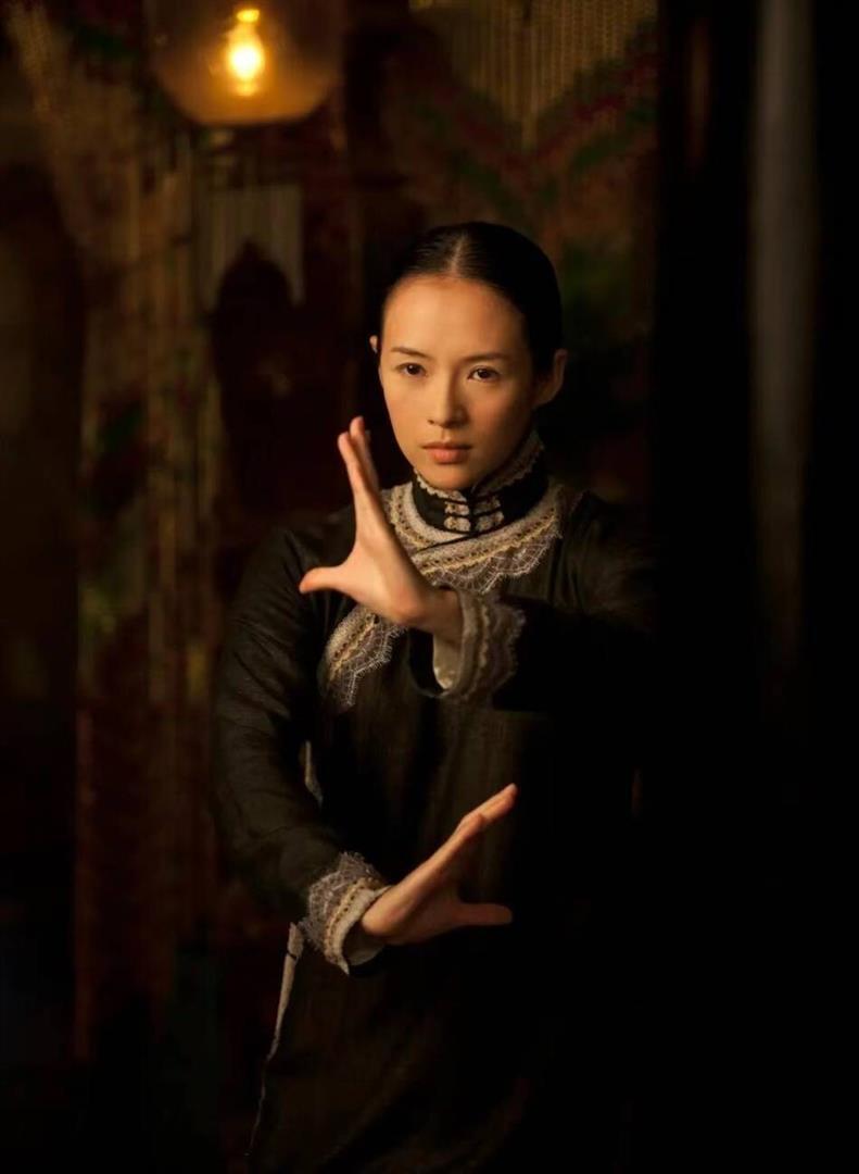 汪峰也没想到，养了10年的女儿醒醒，如今竟成了章子怡唯一的依靠(图15)