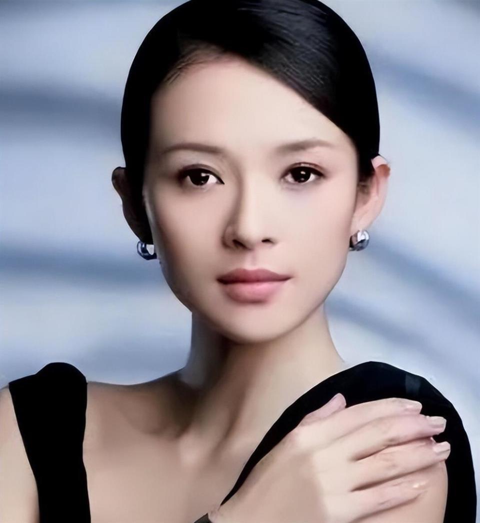 汪峰也没想到，养了10年的女儿醒醒，如今竟成了章子怡唯一的依靠(图27)