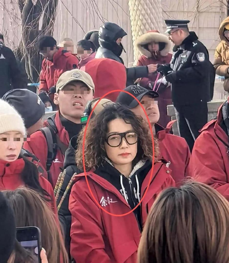 离春节不到2个月，49岁马伊琍传出两个喜讯，刘德华的话太对了(图1)