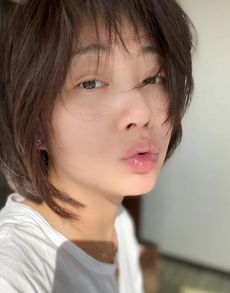 去掉滤镜后，秦海璐太秃然，殷桃像隔壁大婶子，宋祖英差点没认出(图17)