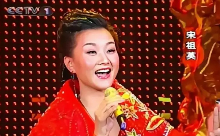 去掉滤镜后，秦海璐太秃然，殷桃像隔壁大婶子，宋祖英差点没认出(图27)