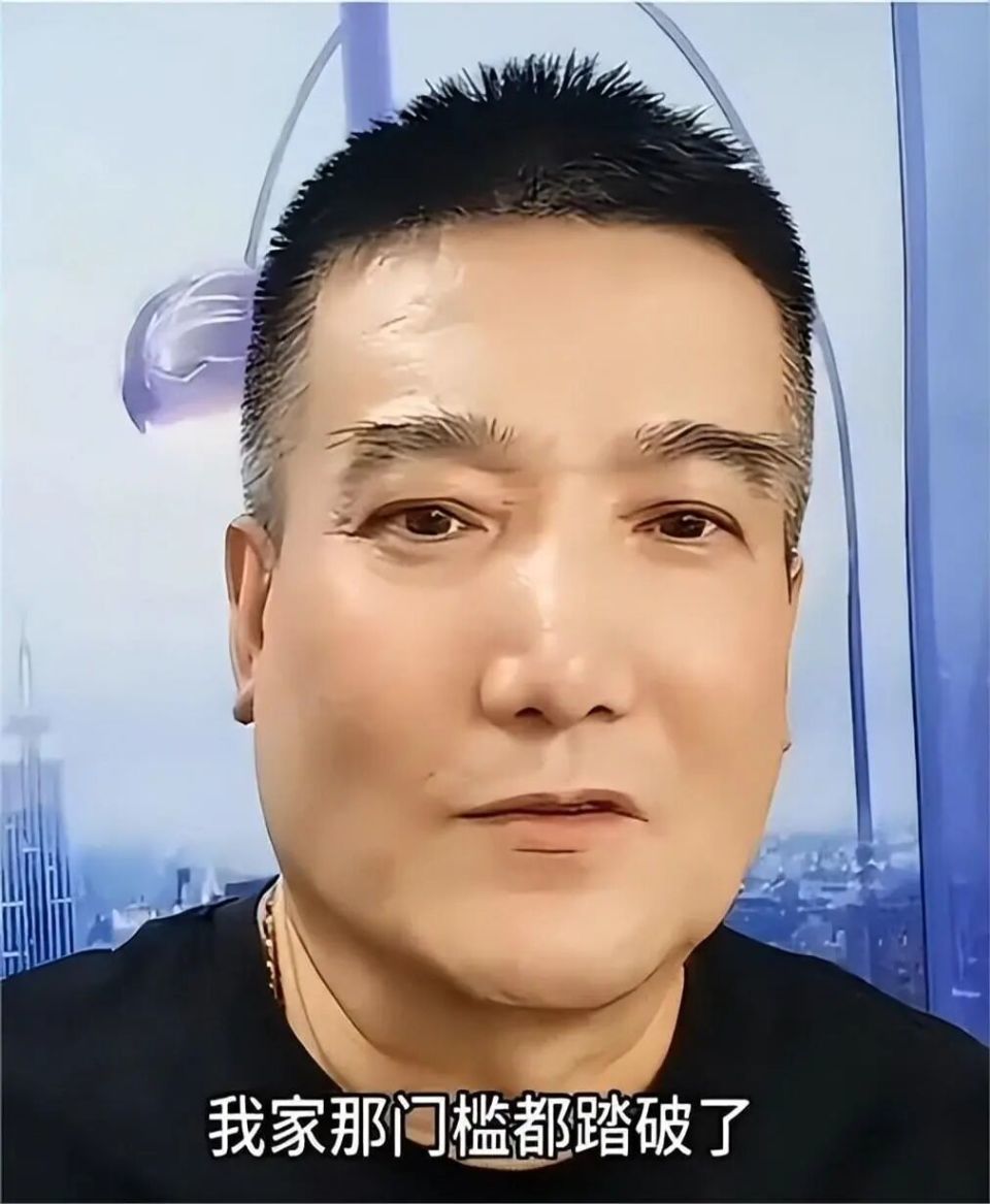 闫学晶母子接连道歉，赵本山当年的忠告果然应验了！不仅忘本还忘恩？(图5)