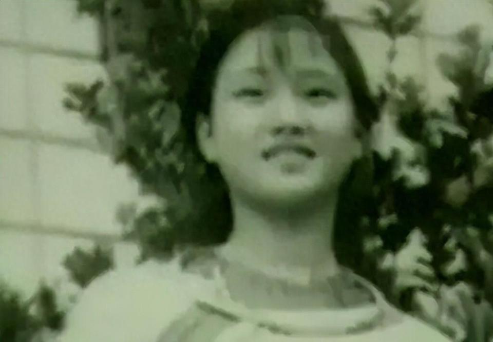 事实证明，销声匿迹的宋祖英，早就已经走上了另一条康庄大道(图1)