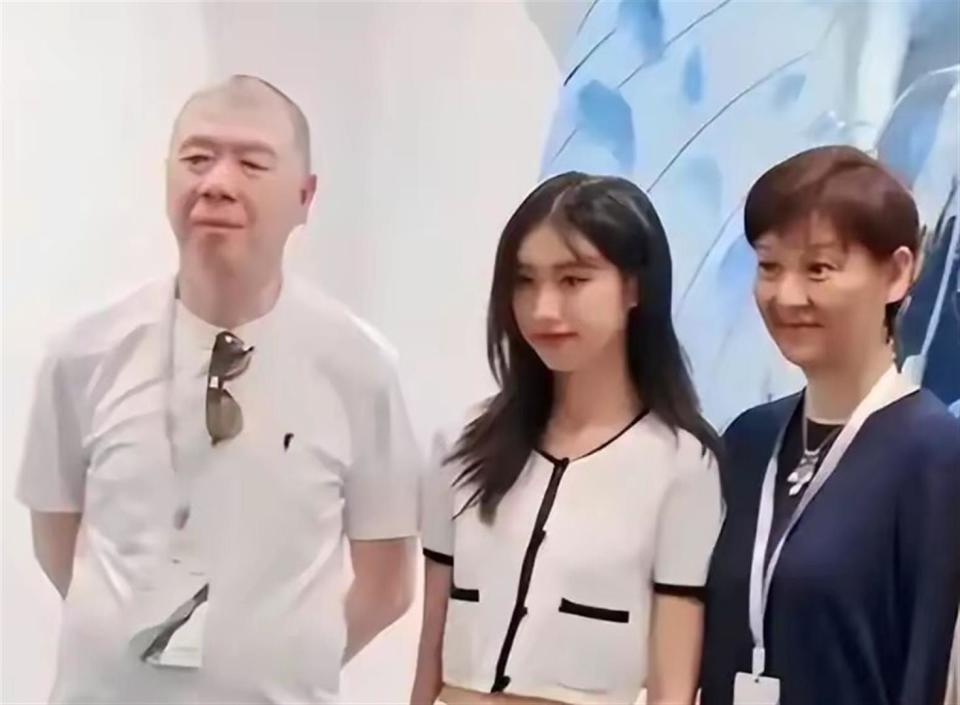 世上没有后悔药？离婚传闻真相大白后的徐帆，已经走了另一条路(图12)