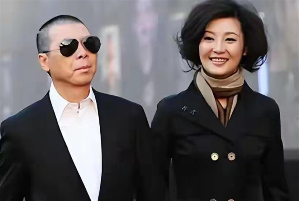 世上没有后悔药？离婚传闻真相大白后的徐帆，已经走了另一条路(图3)