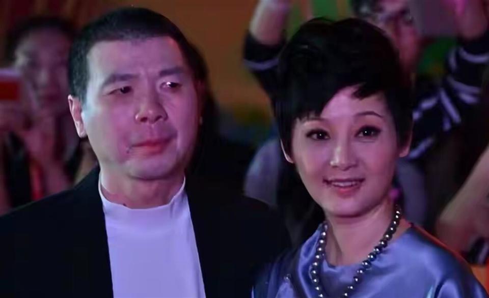 世上没有后悔药？离婚传闻真相大白后的徐帆，已经走了另一条路(图23)