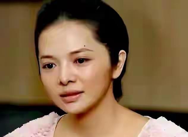 曾是央视知名主持,如今桂林街头买菜!她的选择为何让人深思?(图5) 曾是央视知名主持,如今桂林街头买菜!她的选择为何让人深思?(图5)