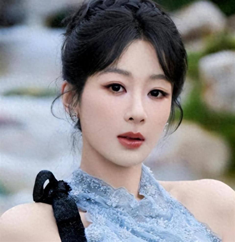 大反差！马思纯公然曝光杨紫私生活，网友：