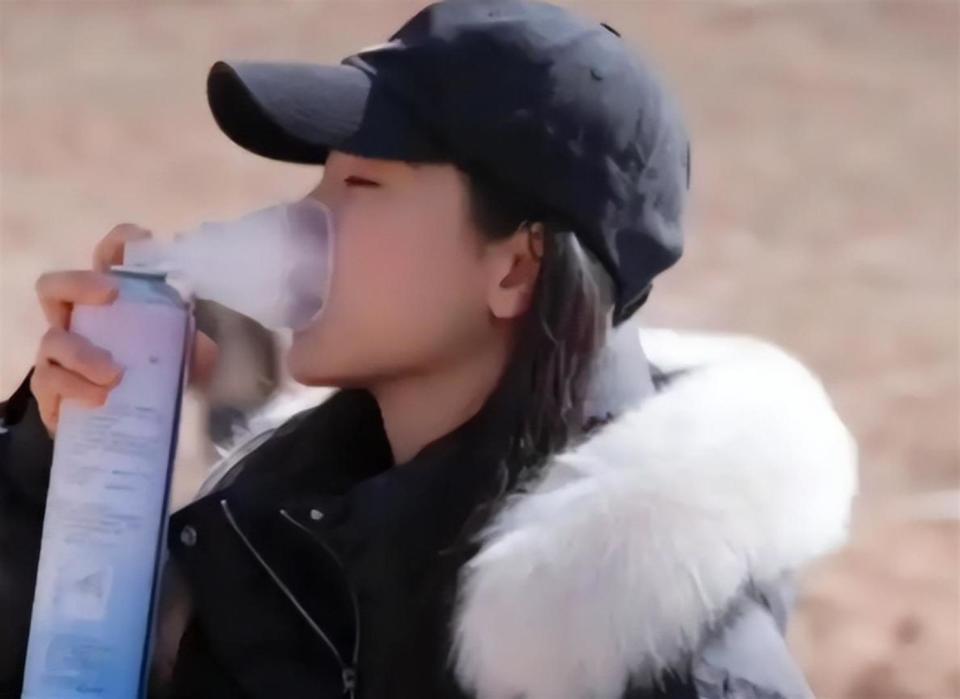 大反差!马思纯公然曝光杨紫私生活,网友:和想象中很不一样(图13) 大反差!马思纯公然曝光杨紫私生活,网友:和想象中很不一样(图13)