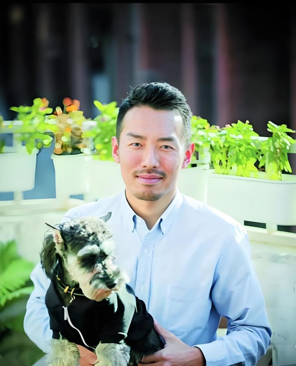 柳岩现身2026年央视春晚首次彩排阵容!网友质疑她借前男友上位(图6) 柳岩现身2026年央视春晚首次彩排阵容!网友质疑她借前男友上位(图6)