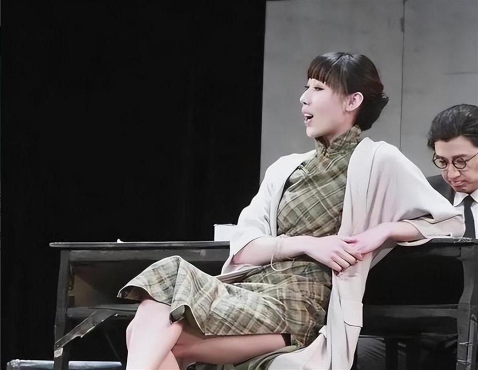 结婚2年出轨1年，离婚13年后仍单身的任素汐，到底做错了什么？(图2)