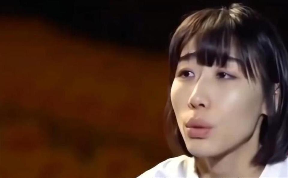 结婚2年出轨1年，离婚13年后仍单身的任素汐，到底做错了什么？(图17)