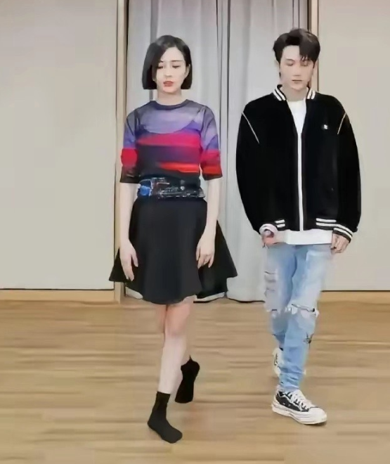 男演员身高多重要？看霍建华跟乔振宇就知道，再帅也扛不住同框(图3)