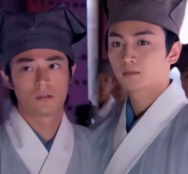 男演员身高多重要？看霍建华跟乔振宇就知道，再帅也扛不住同框(图22)