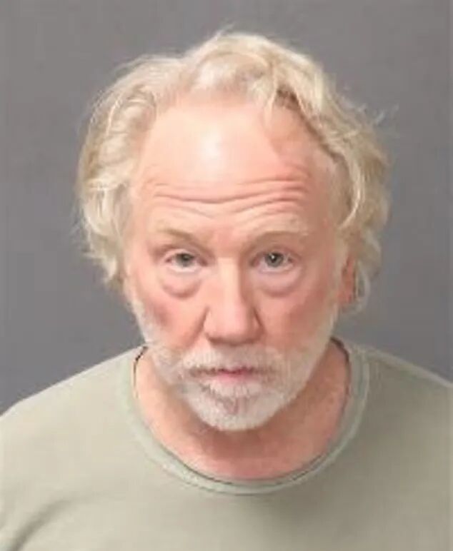 涉嫌性侵未成年人，68岁知名演员被逮捕！(图5)