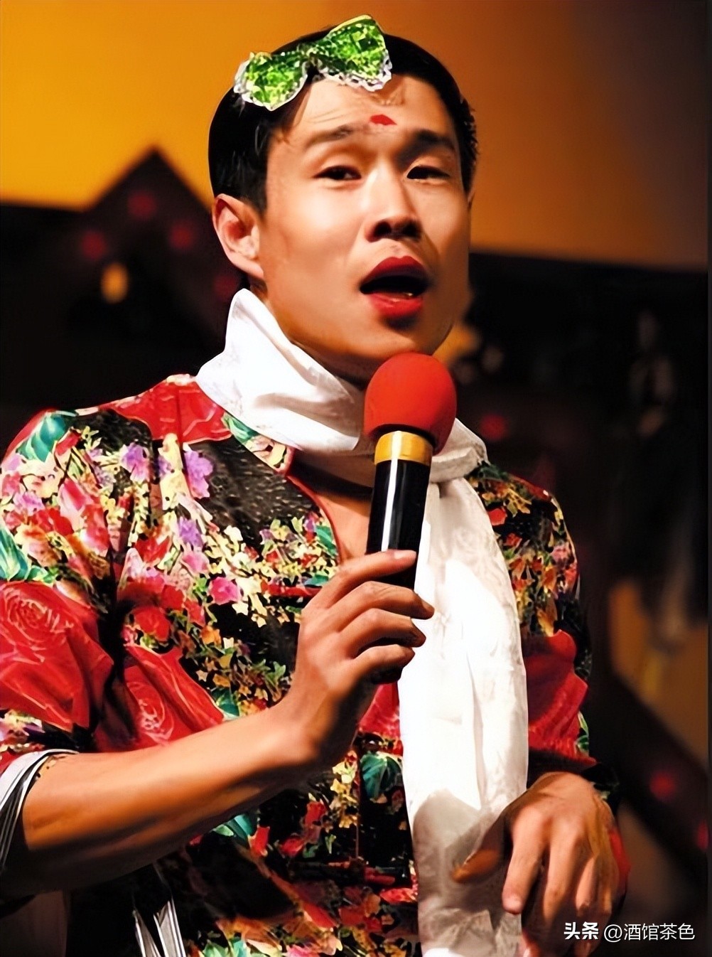 闫学晶的前夫原来是他，曾慧眼发掘小沈阳，身家不菲却行事低调(图11)