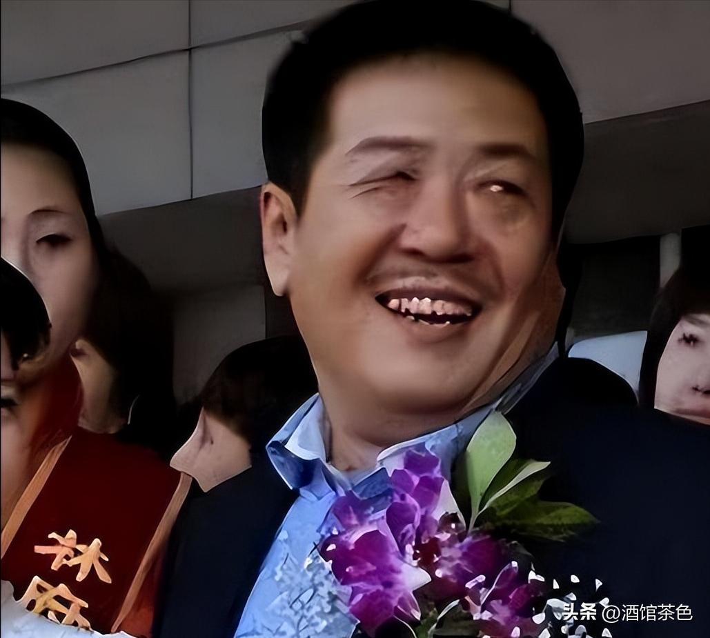 闫学晶的前夫原来是他，曾慧眼发掘小沈阳，身家不菲却行事低调(图21)