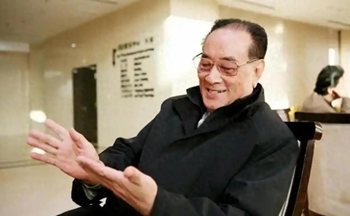 他发誓要与亡妻合葬，却在4年后娶了妻子闺蜜，背后隐情令人震惊(图2)