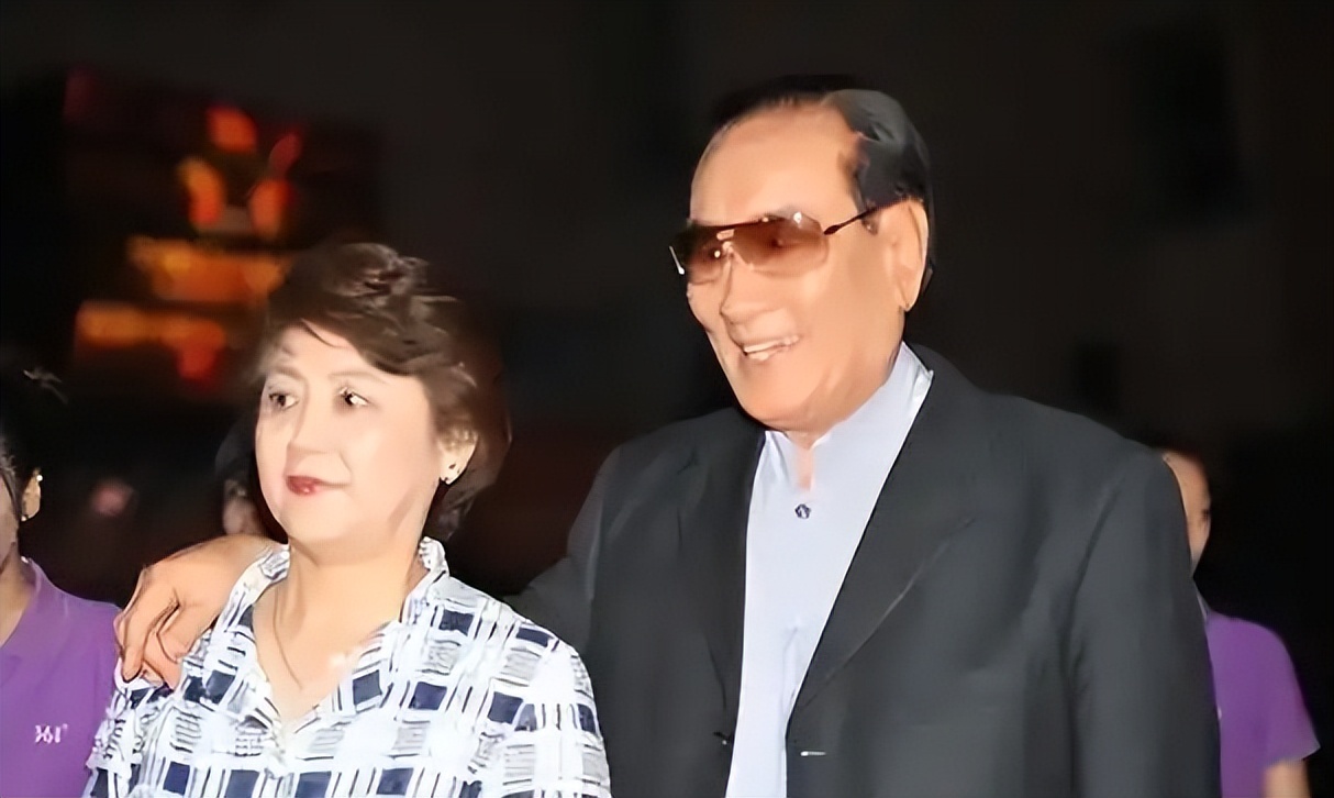 他发誓要与亡妻合葬，却在4年后娶了妻子闺蜜，背后隐情令人震惊(图19)