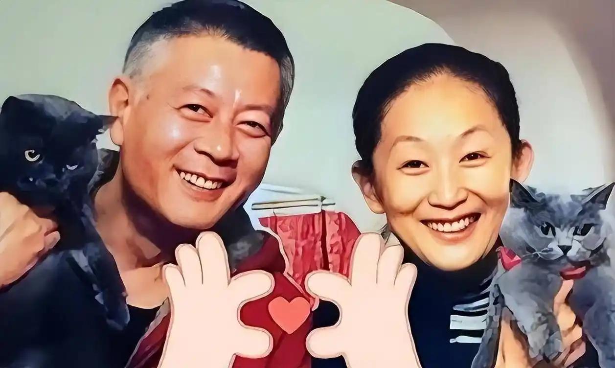 虽没结婚却有人陪，这4位中年女星，日子过的一个比一个滋润(图4)