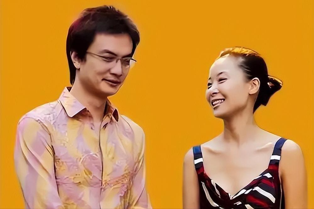 虽没结婚却有人陪，这4位中年女星，日子过的一个比一个滋润(图9)