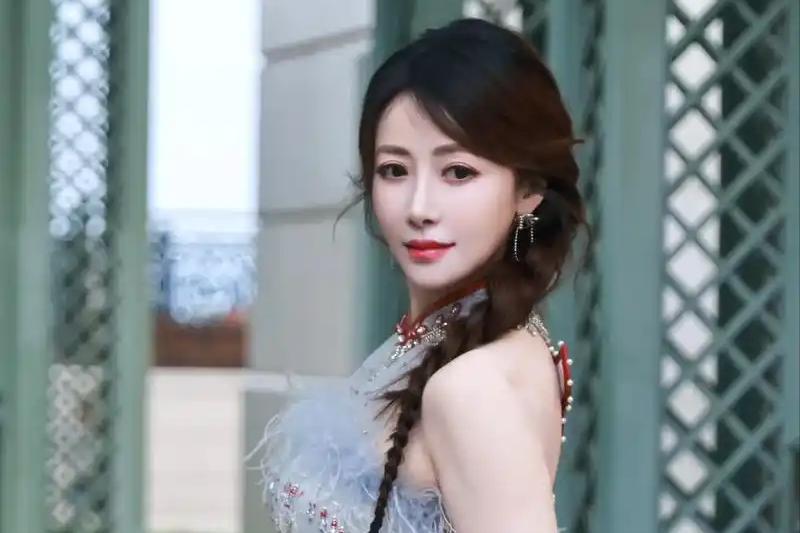 一线明星沦落到拍短剧，这4位女演员走到今天这步，真怪不了别人(图13)