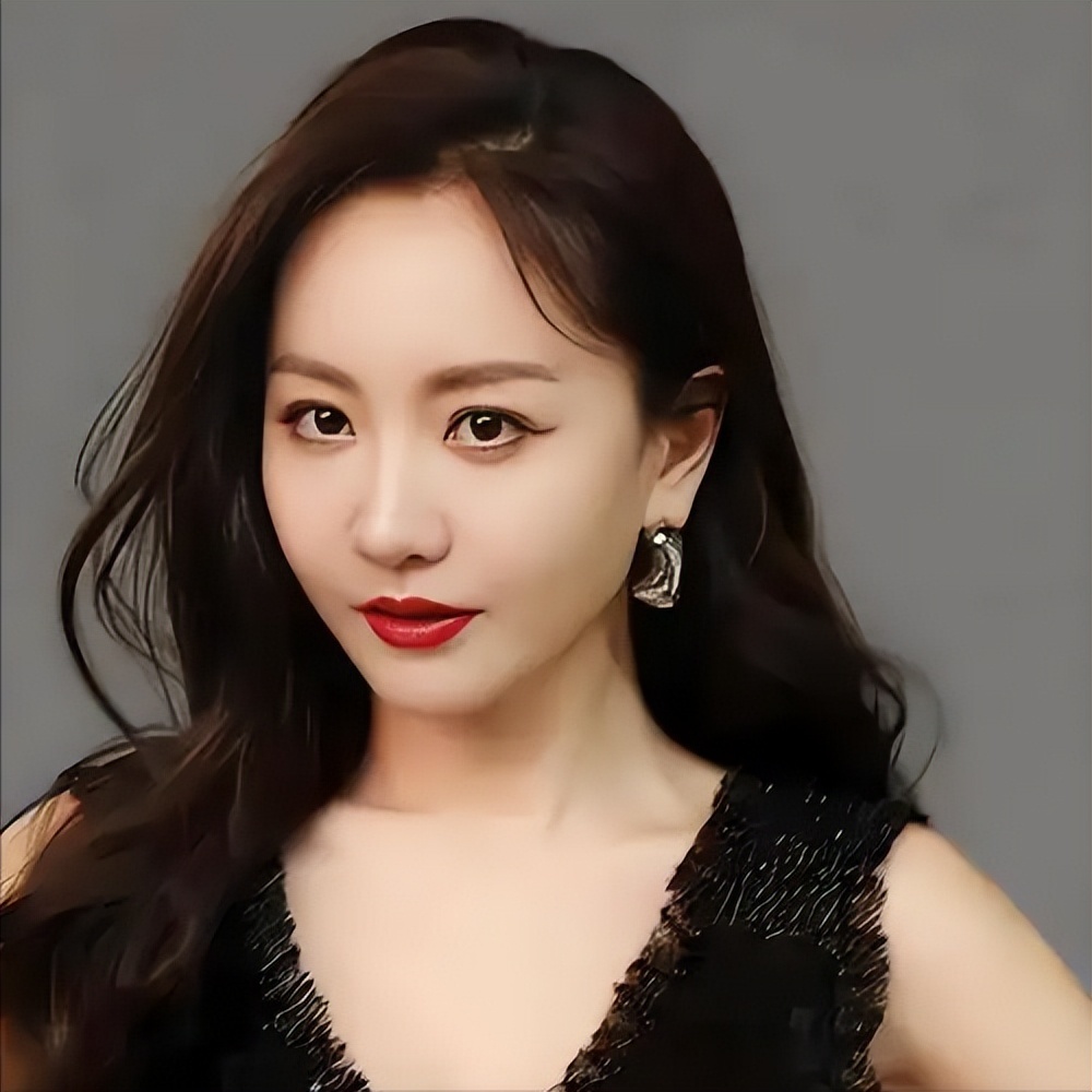 一线明星沦落到拍短剧，这4位女演员走到今天这步，真怪不了别人(图10)