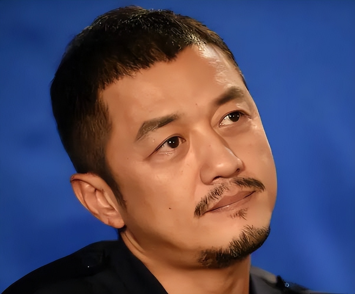 官宣离婚仅过3个月，高调谈论再婚的李亚鹏，没给前妻留一丝体面(图3)