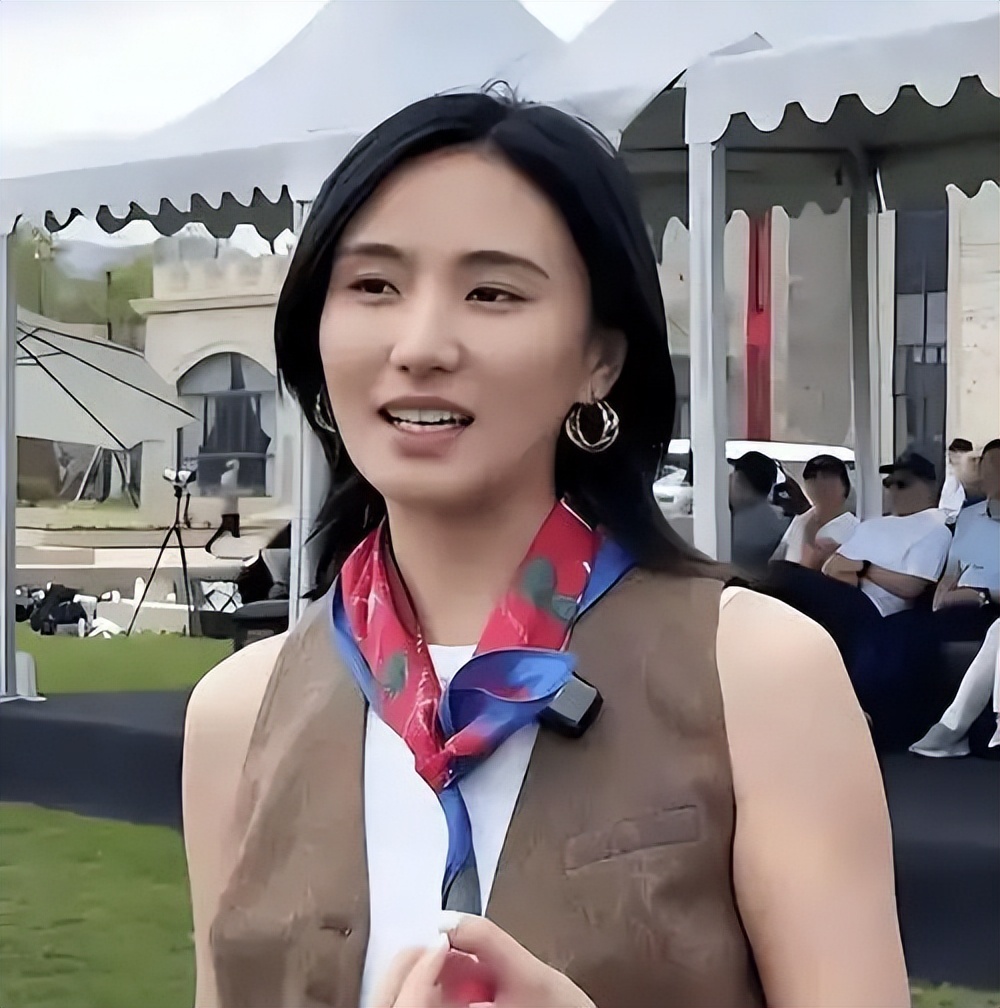 官宣离婚仅过3个月，高调谈论再婚的李亚鹏，没给前妻留一丝体面(图14)