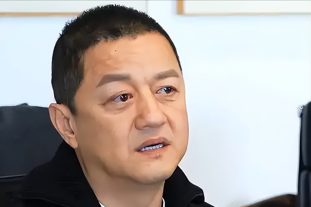 官宣离婚仅过3个月，高调谈论再婚的李亚鹏，没给前妻留一丝体面(图19)