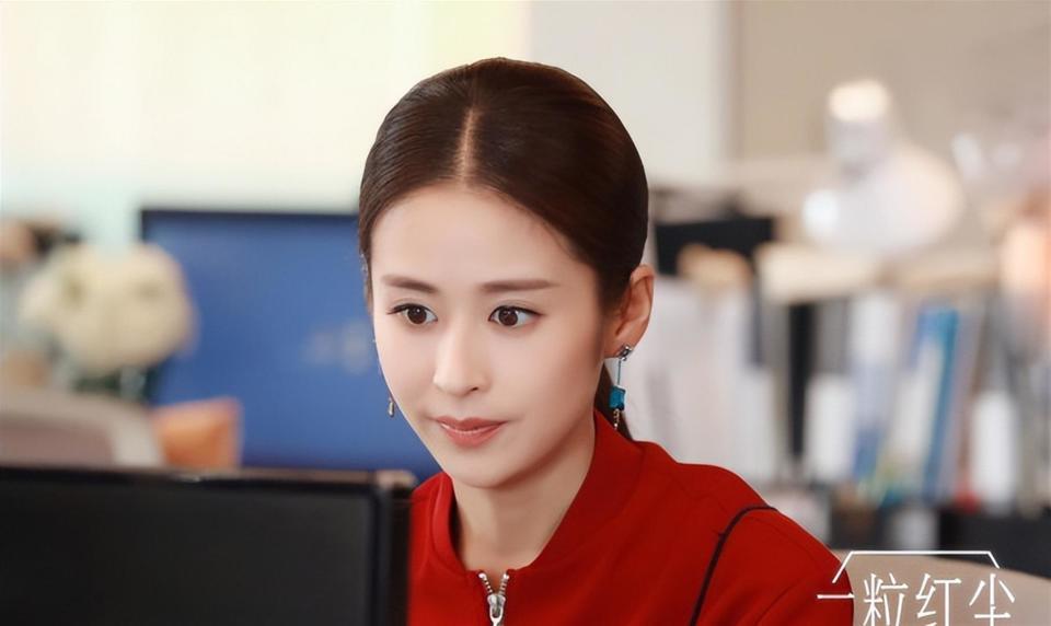 颖儿带女儿回付辛博老家！不住婆家住酒店，公婆罕露面都好宠孙女(图10)