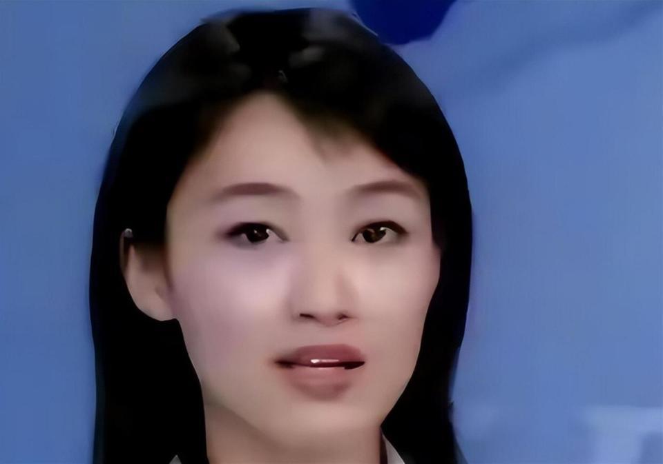 抢胡可男友，潜规则上位？即便是央视主持人，都无法摆脱一身污名(图11)