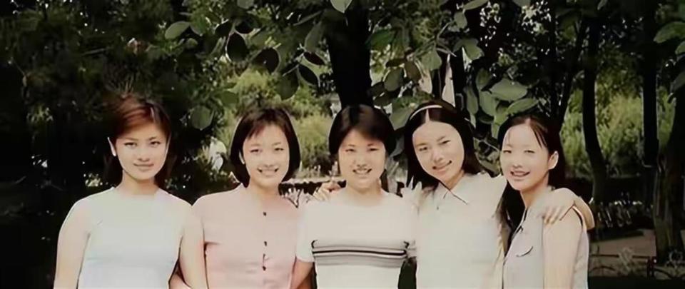 抢胡可男友，潜规则上位？即便是央视主持人，都无法摆脱一身污名(图10)