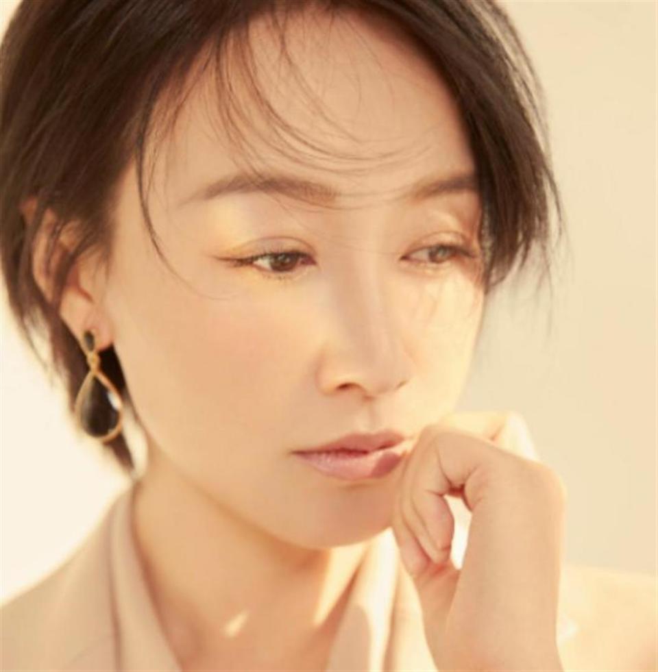 抢胡可男友，潜规则上位？即便是央视主持人，都无法摆脱一身污名(图21)