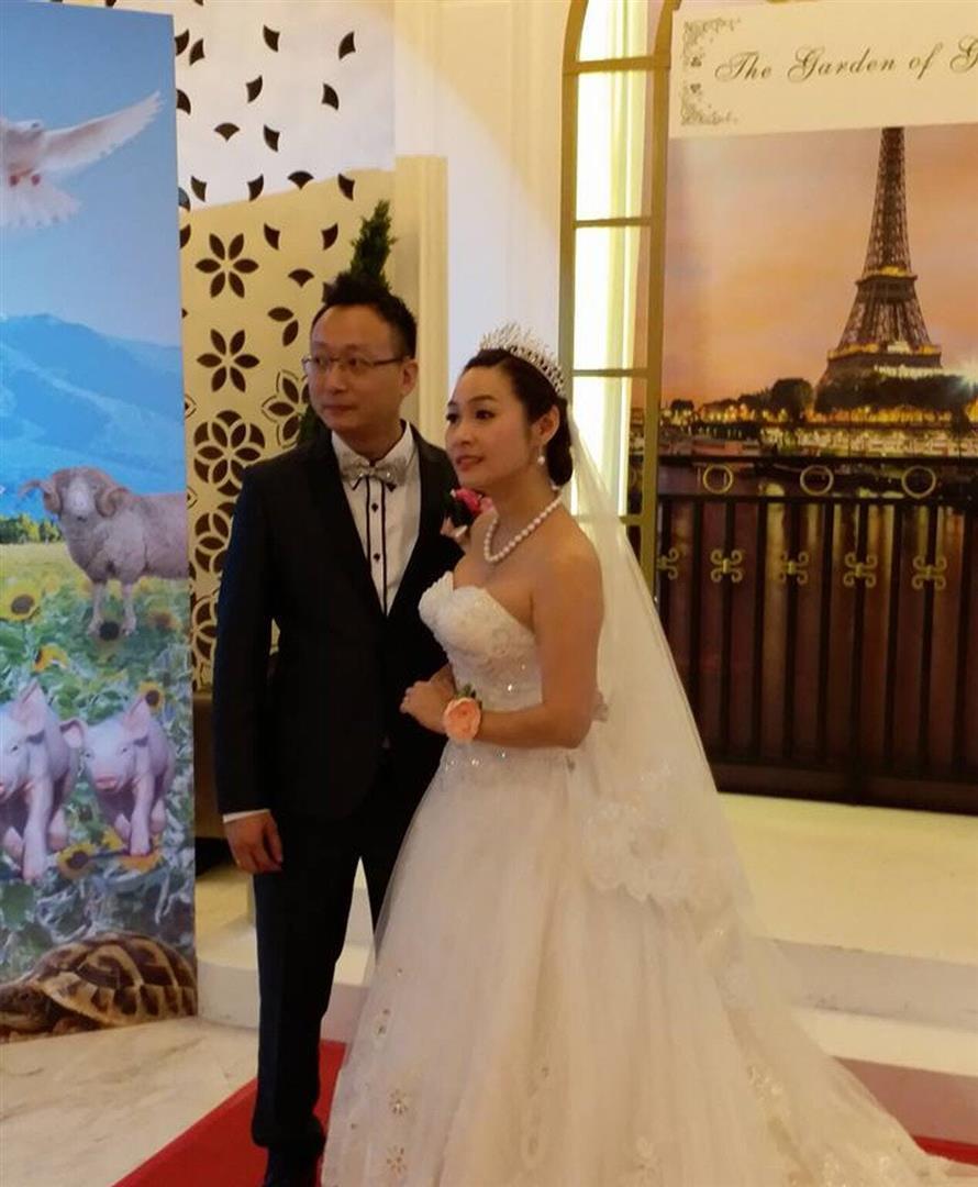 48岁TVB艺人宣布复出，离婚六年净身出户，息影后转行经商十余年(图5)