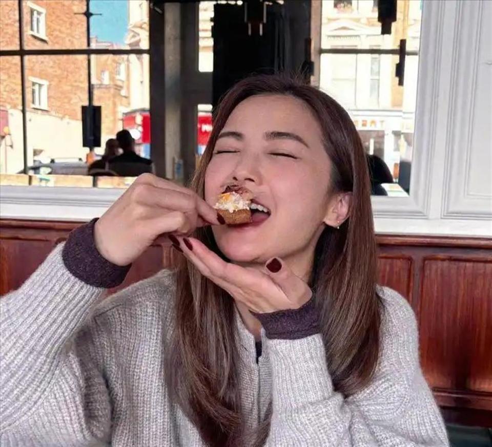 婚前出轨、顶流女星生子、自曝恋情，1月刚过半，娱乐圈又有新瓜(图12)