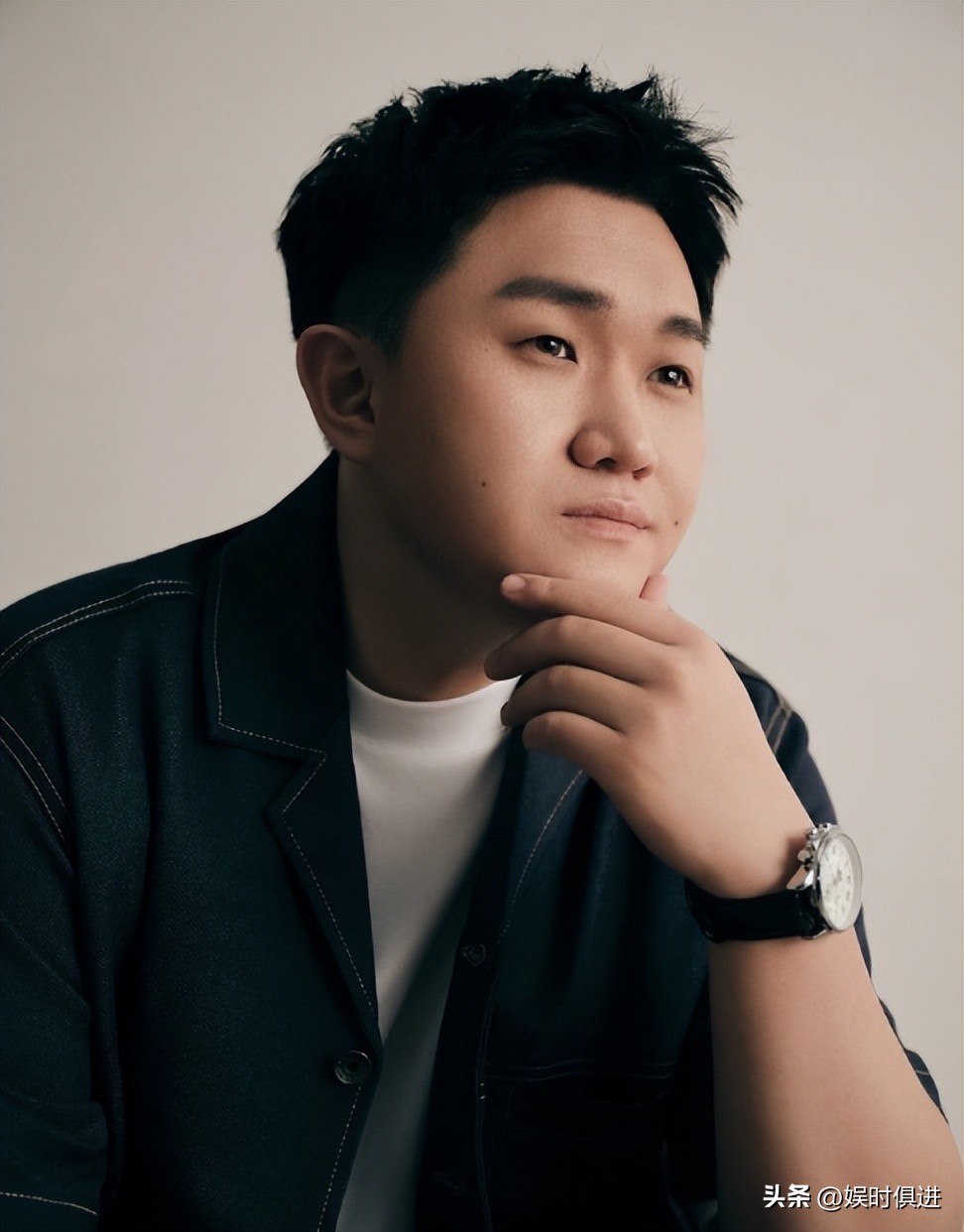 张百乔离婚传闻不久后,妻子站出回应,原来答案早就不言而喻(图6) 张百乔离婚传闻不久后,妻子站出回应,原来答案早就不言而喻(图6)